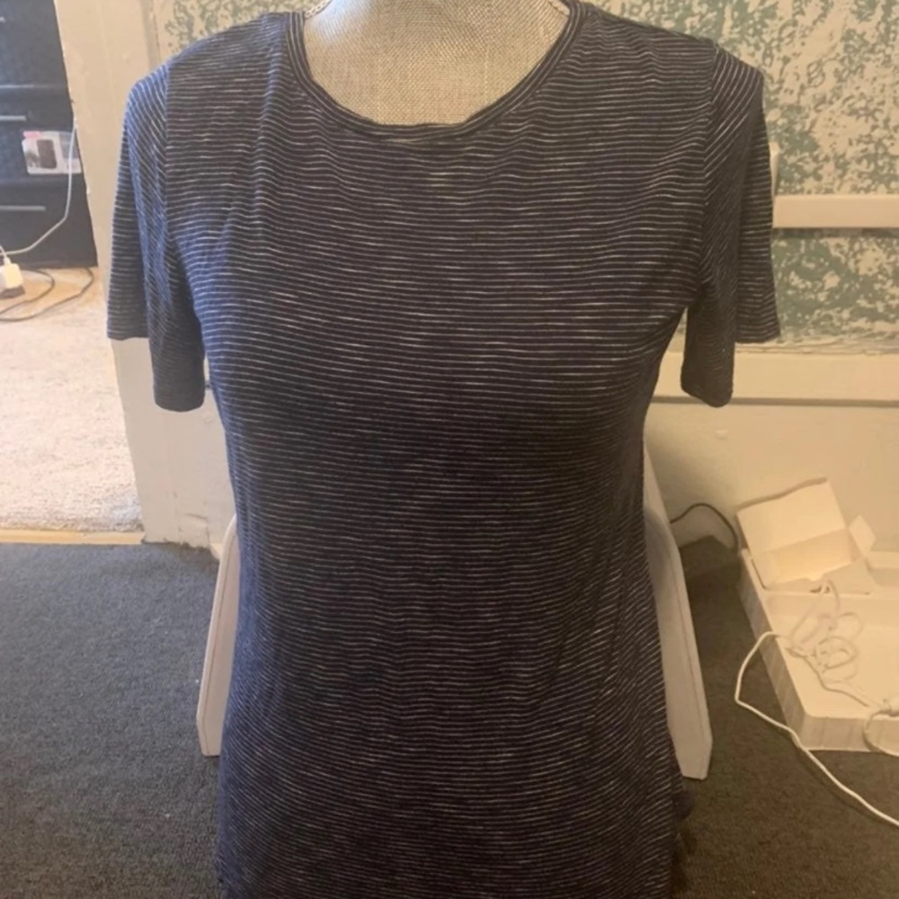 Women’s shirt